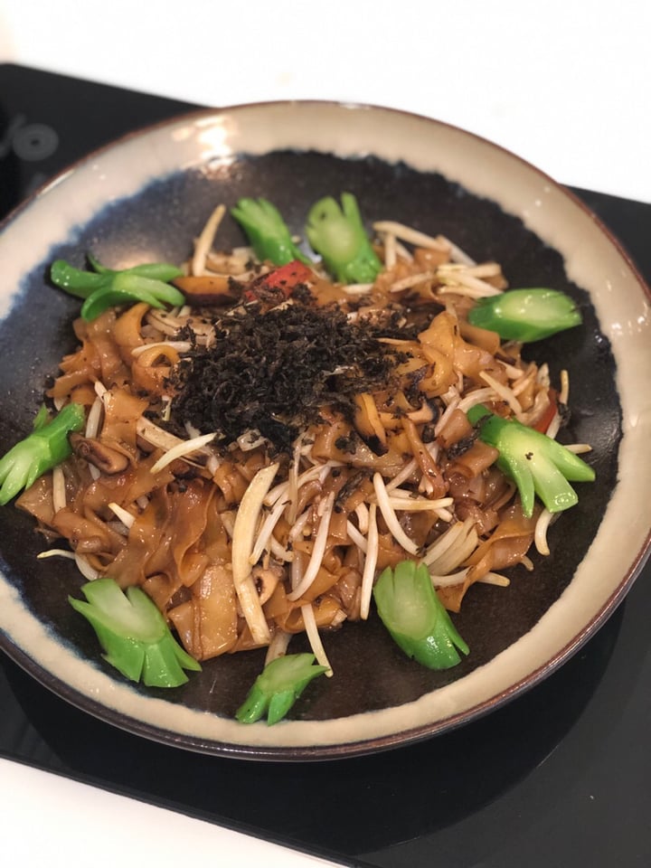 photo of LingZhi Vegetarian - Velocity@Novena Fried Hor Fun with Preserved Vegetables and Kai Lan shared by @teoyanru on  31 Jul 2019 - review