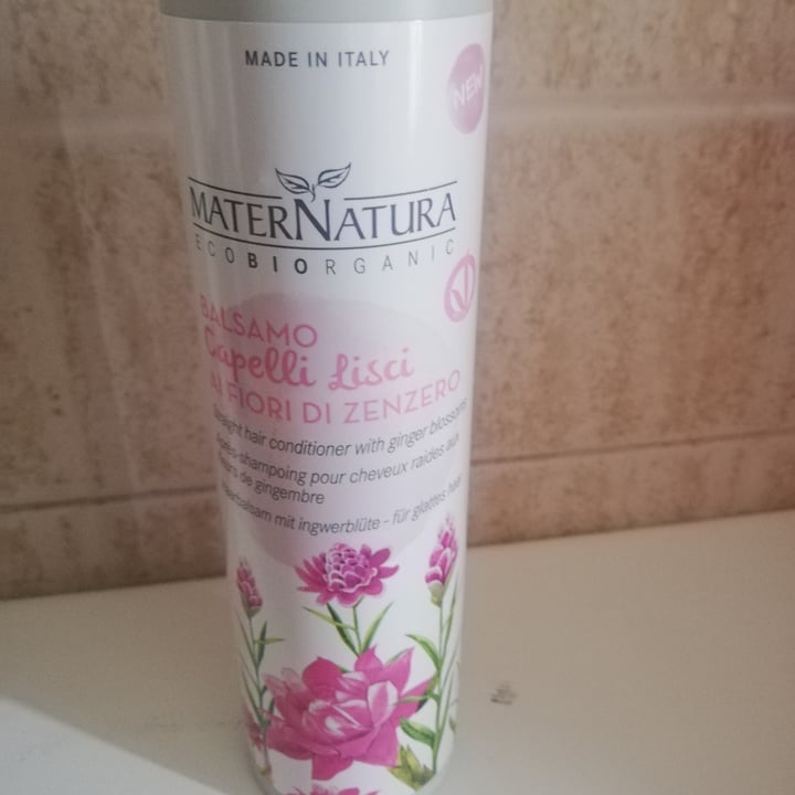 review photo of MaterNatura Balsamo Capelli Lisci (ai fiori di zenzero) shared by @leyla91 on 16 Apr 2022 - review