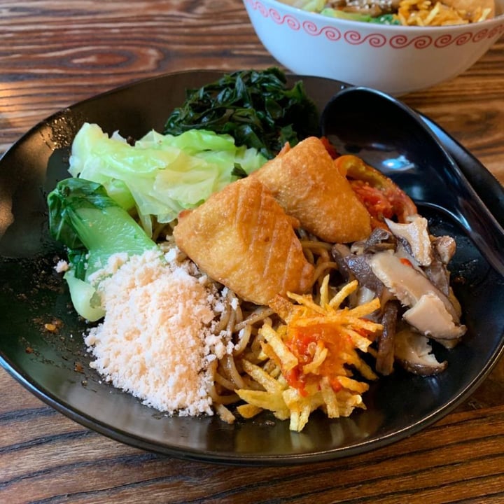 photo of Yoisho Ramen Vegan Sesame Tan Tan Ramen shared by @bernadinerosaa on  23 Nov 2019 - review