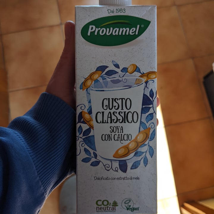 review photo of Provamel Bevanda di soia con calcio shared by @cescolama on 08 Apr 2021 - review