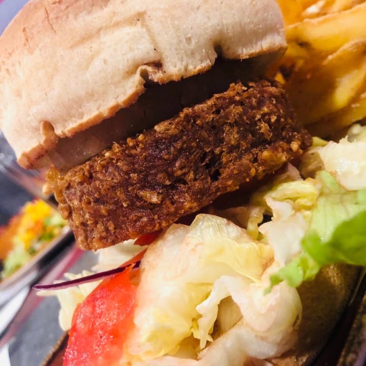 review photo of I Dissidenti - Vigonza Hawaii Vegetarian Burger shared by @otty on 18 Oct 2020 - review