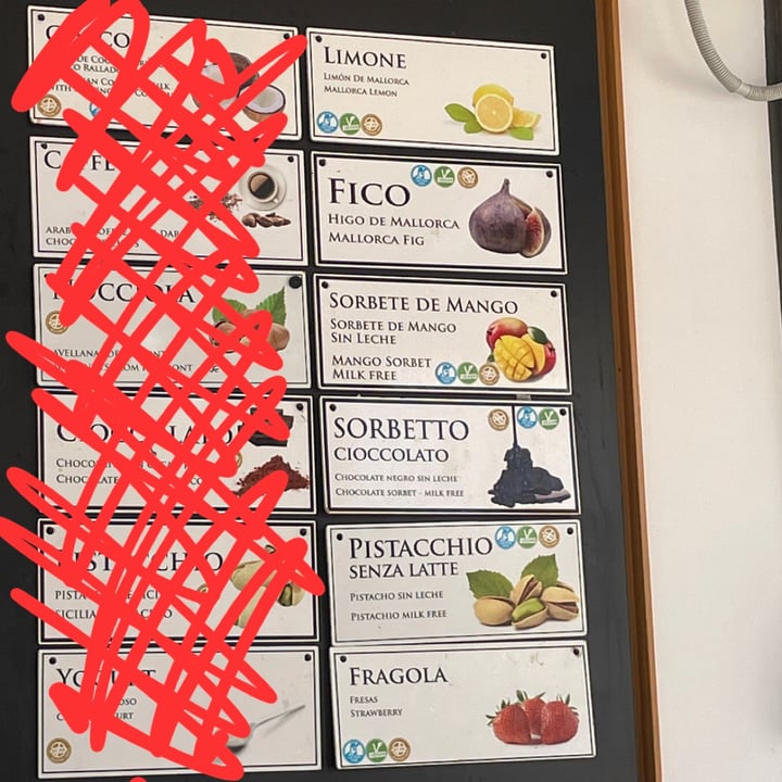 review photo of RIVARENO Helado de Pistacho shared by @sara18 on 11 Sep 2022 - review