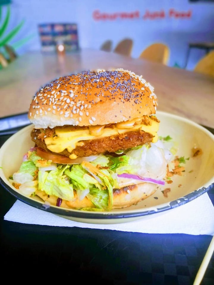 photo of Lekker Vegan Kloof Burger shared by @powerful01 on  08 Jan 2020 - review