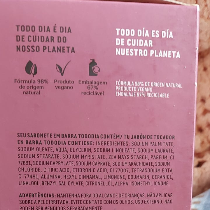 photo of Natura sabonete em Barra Puro Vegetal , Amora vermelha e jabuticaba shared by @lucoruja on  03 May 2022 - review