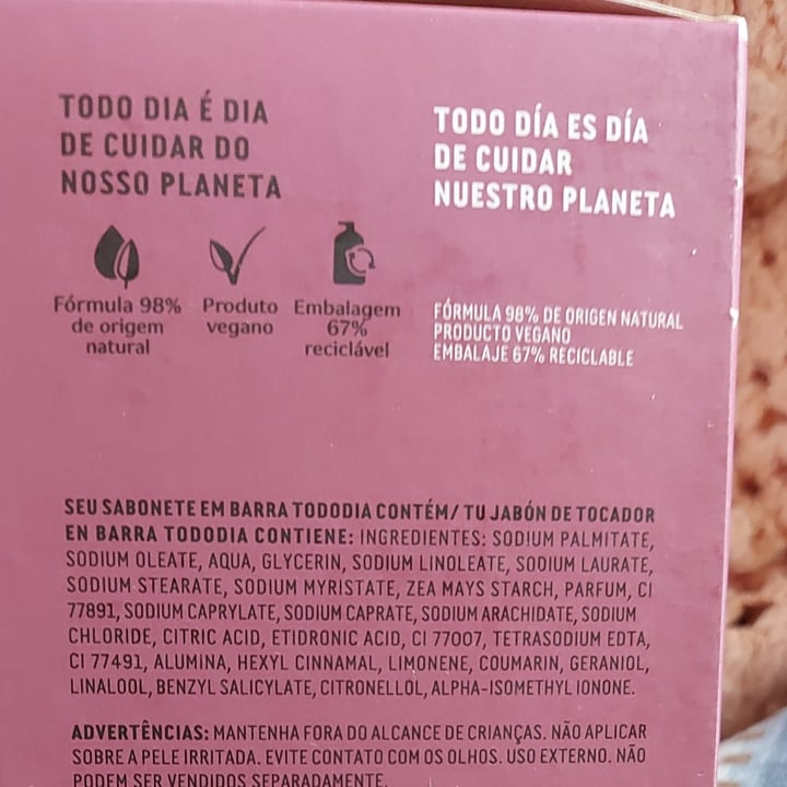 review photo of Natura sabonete em Barra Puro Vegetal , Amora vermelha e jabuticaba shared by @lucoruja on 03 May 2022 - review