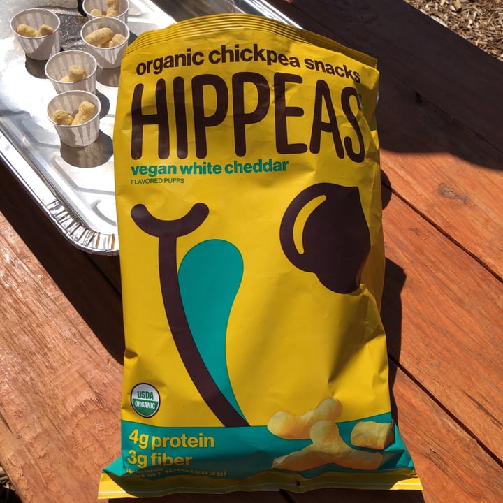 photo of Hippeas Vegan White Cheddar Organic Chickpea Puffs shared by @rheller on  13 Mar 2021 - review