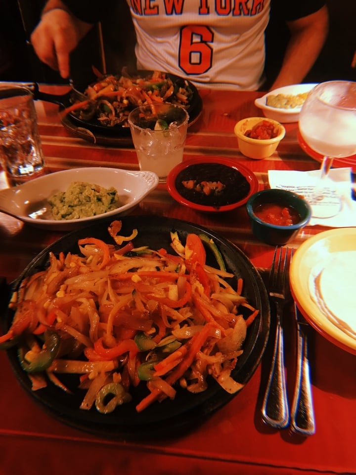 photo of El Cholo Veggie Fajita shared by @betterbarefoot on  03 Jan 2020 - review