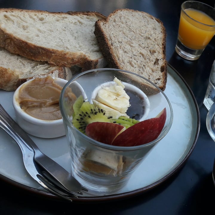 review photo of Verasens Vegan Breakfast shared by @florluz1 on 18 Feb 2022 - review