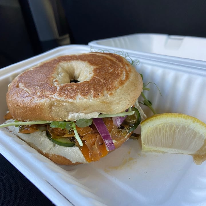 photo of Nourish'd Café & Juicery Sultry salmxn bagel shared by @sagittariuskitty on  11 Jul 2021 - review
