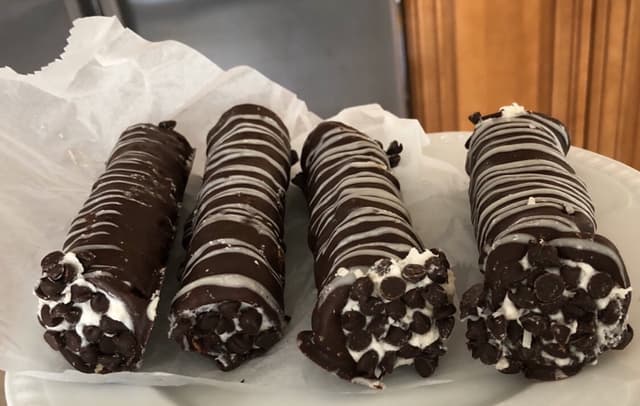 菜肴“Vegan Cannoli”的照片