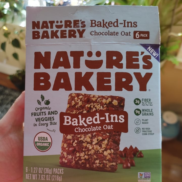 photo of Nature's Bakery Baked-Ins Chocolate Oat shared by @matthooper on  29 Mar 2021 - review
