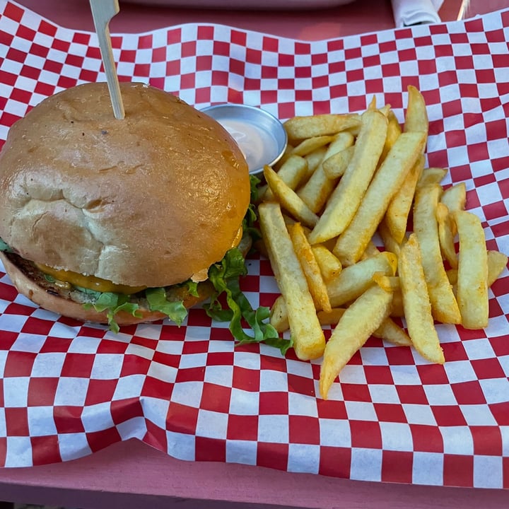 photo of Vegan Junkies Burger “So fresh and so clean” shared by @nev on  07 May 2022 - review