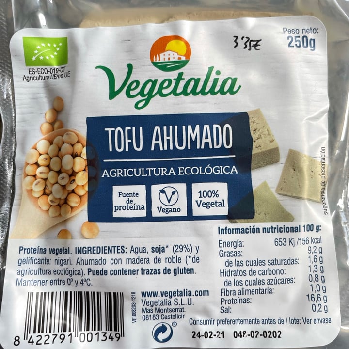 photo of Vegetalia Tofu ahumado 250g shared by @francescbox on  18 Dec 2020 - review