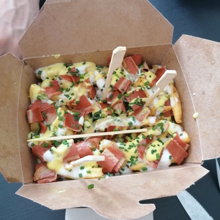 photo of THUNDER VEGAN FOOD Vacon Fries Cheese shared by @sandoralosmios on  29 Jun 2020 - review