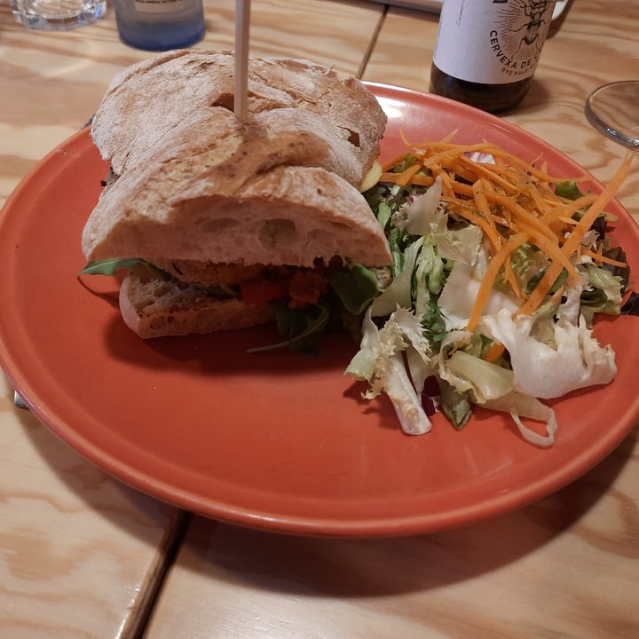 photo of Entre Pedras Café Bar Vegano Burger Mediterránea shared by @yaqueen on  13 Jul 2021 - review