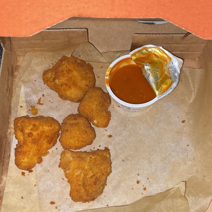photo of Papa John's Pizza Cauli Wings shared by @anaaragon on  30 Sep 2021 - review