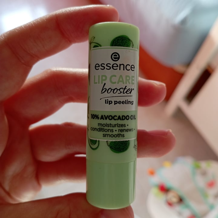 photo of Essence  Lip care booster aguacate shared by @maagamaa on  26 Oct 2022 - review