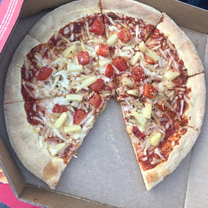 photo of Dominos Pizza Margheritta shared by @rhiannondiamxnd on  11 Jul 2021 - review