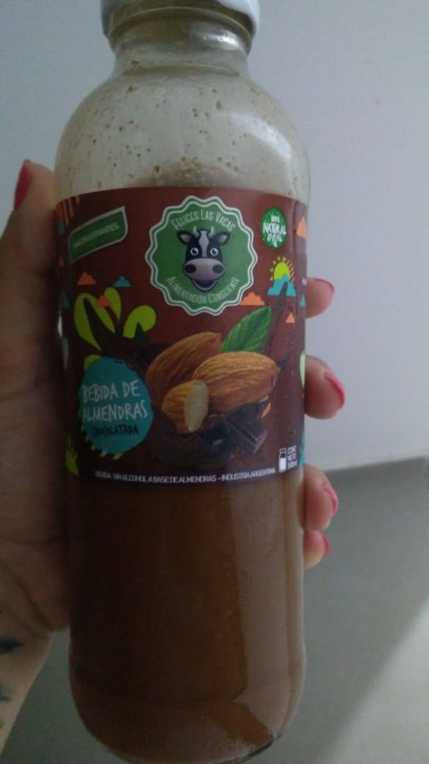 photo of Felices Las Vacas Bebida de Almendras Chocolatada shared by @laru on  29 Mar 2020 - review