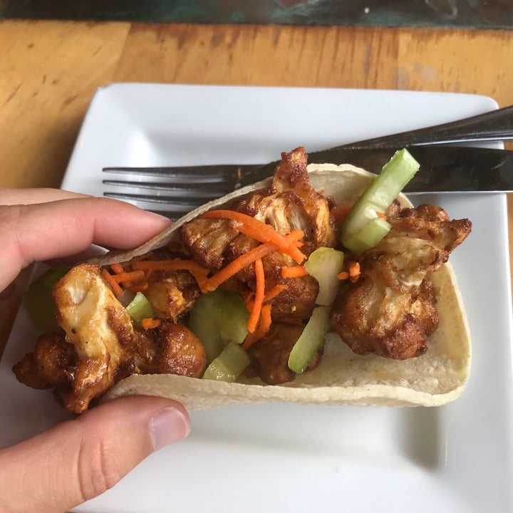 photo of Leaf Buffalo Cauliflower Tacos shared by @curvycarbivore on  06 Jul 2020 - review