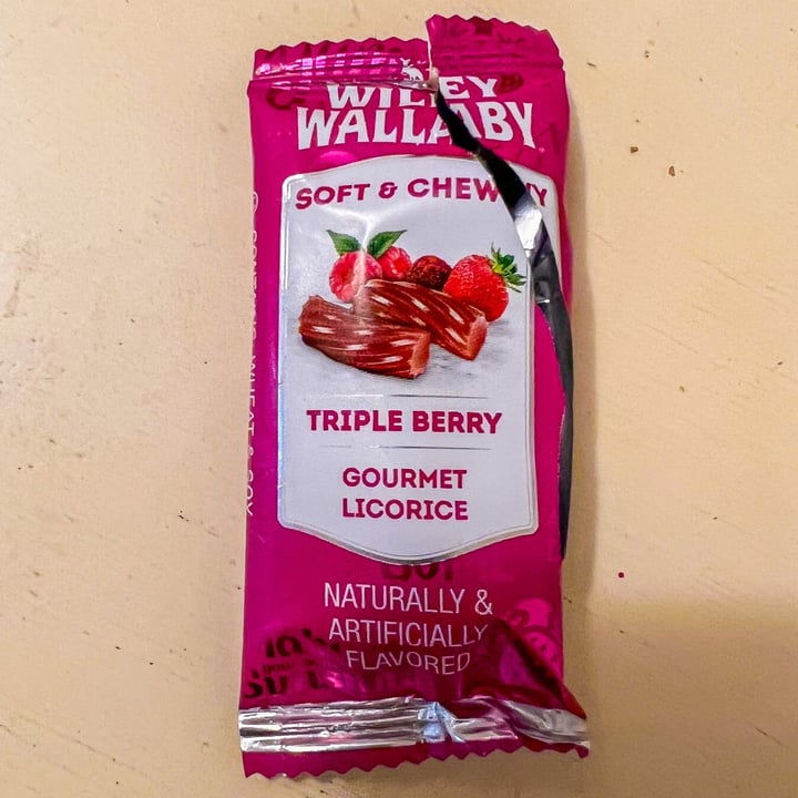 photo of Wiley Wallaby Wiley Wallaby Triple berry Licorice shared by @jordaneatsplants on  26 Feb 2022 - review