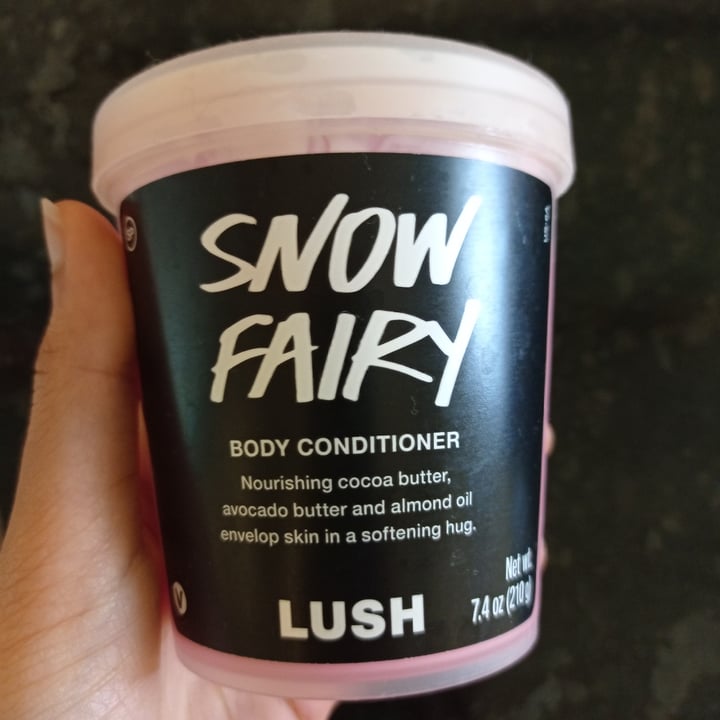 photo of LUSH Fresh Handmade Cosmetics Snow Fairy Body Conditioner shared by @deepika23 on  12 Sep 2021 - review