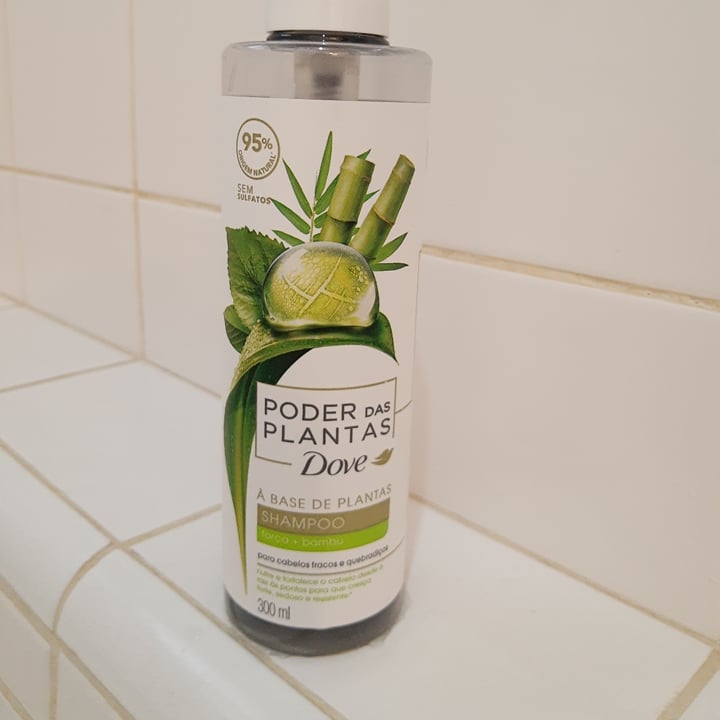 photo of Dove Shampoo - Poder das Plantas * força + bambu * shared by @mmbarata on  12 Jun 2022 - review