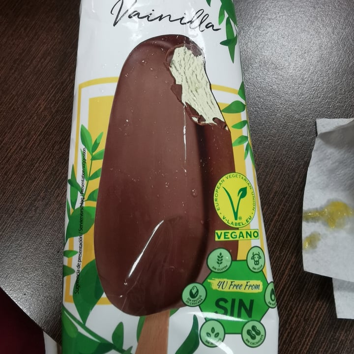 review photo of 4U Free From Bombón de vainilla y chocolate shared by @vegananyi on 19 Aug 2022 - review