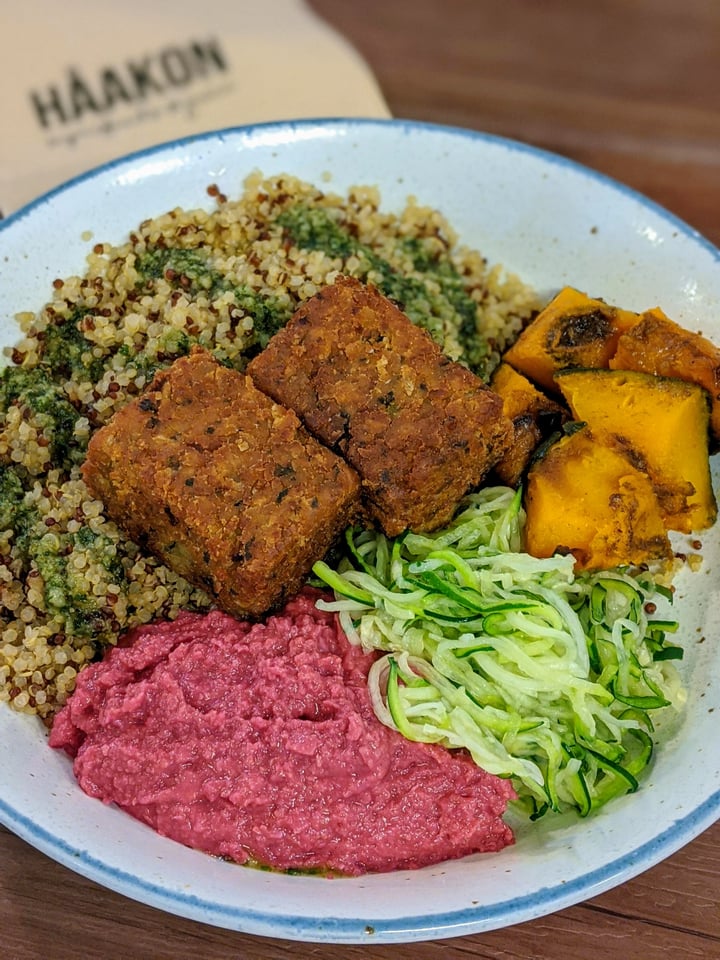 photo of Haakon Superfoods and Juice Falafel And Quinoa Bowl shared by @xinru-t on  01 Aug 2020 - review