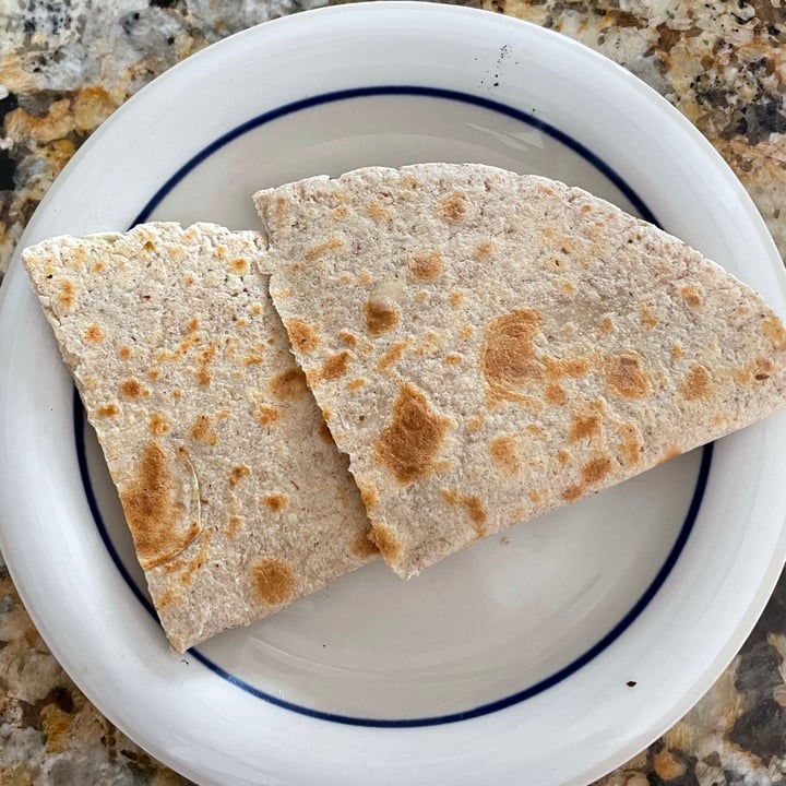 photo of La Tortilla Factory Whole wheat tortillas shared by @jordanvalladolid on  23 Jul 2021 - review