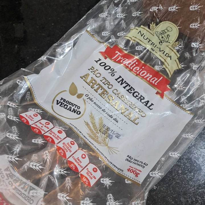 photo of Nutri-Vida Pão 100% integral Tipo Caseirinho shared by @patypoletto on  25 Nov 2022 - review