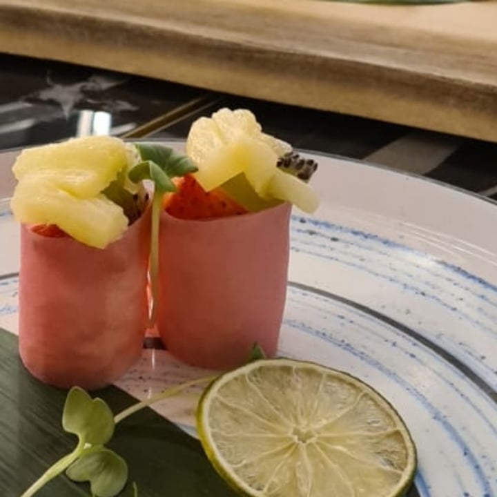 photo of Yama Sushi Brescia Gunkan Fruit shared by @gloriarota on  08 Apr 2022 - review