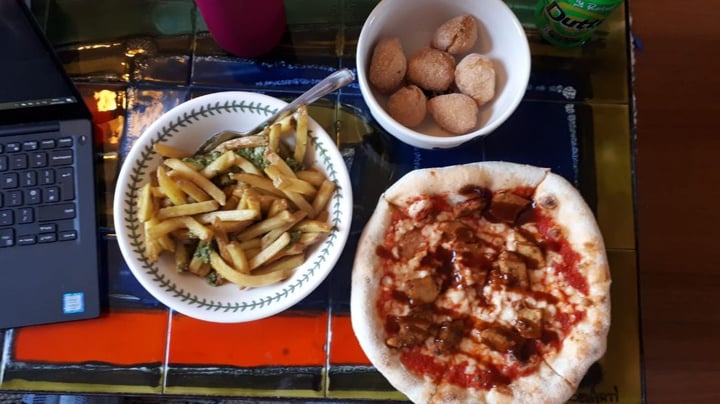 review photo of Picky Wops Brick Lane pesto fries shared by @bcjw57 on 29 Mar 2020 - review