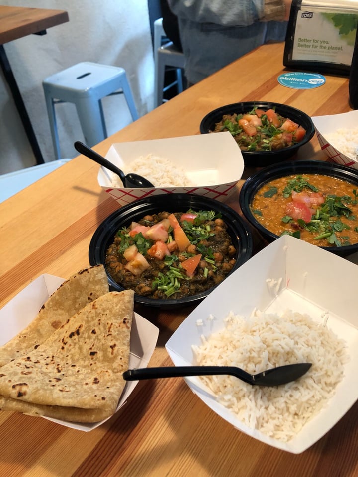 photo of Chapati House - NYC Aloo gobhi, daal shared by @gannie1919 on  22 Feb 2019 - review