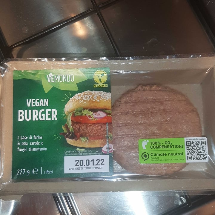 review photo of Vemondo Vegan Burger a base di farina di soia, carote e funghi champignon shared by @sice75 on 20 Jan 2022 - review