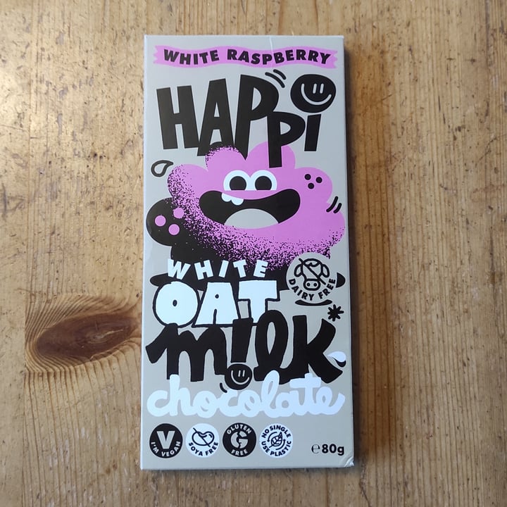 photo of Happi Happi white oat milk raspberry chocolate shared by @sumarhvonn on  08 Jan 2022 - review