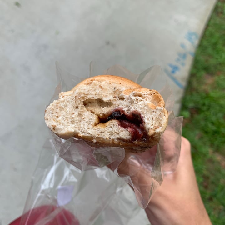 photo of YES Natural roselle bread shared by @nutsfortheearth on  16 Jan 2021 - review