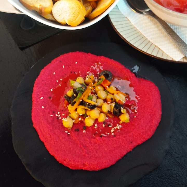 photo of Arte y Sabor Humus de remolacha shared by @lauraorts on  10 Jul 2022 - review