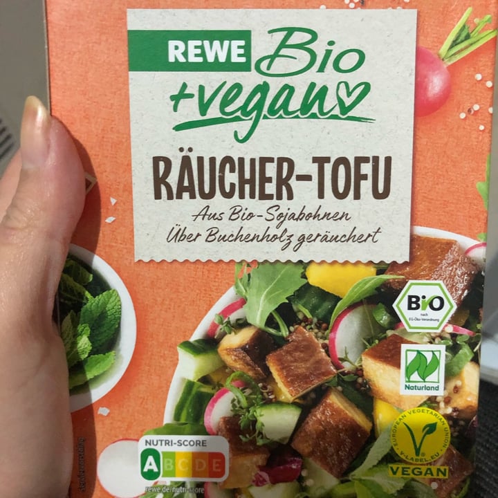 photo of Rewe Bio Räucher-Tofu shared by @ambra95 on  29 Oct 2021 - review