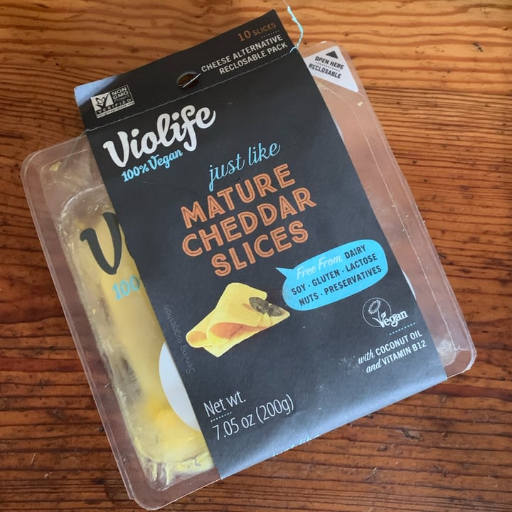 photo of Violife Mature Cheddar Slices shared by @unejanie on  16 Oct 2022 - review