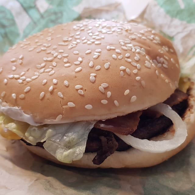 Photo of the dish “Plant-based Cheeeze & Bakon Whopper”