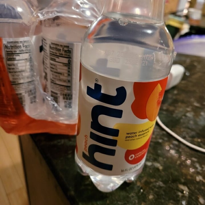 photo of Hint Hint Peach shared by @blawar on  31 Dec 2020 - review