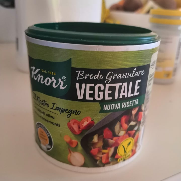 photo of Knorr Dado vegetale vegan shared by @sof3bl on  30 Mar 2022 - review