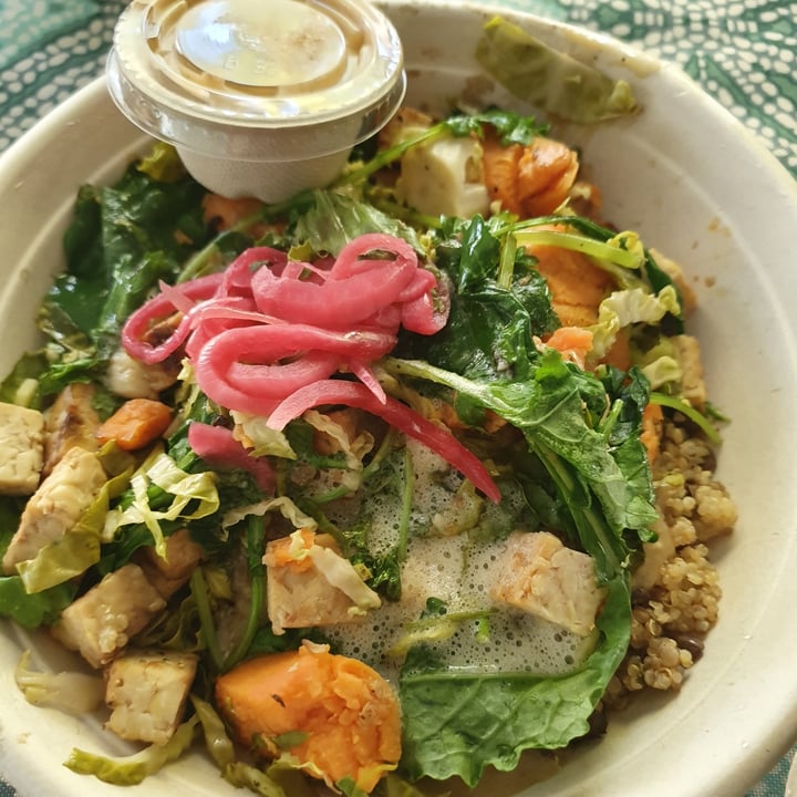 photo of Veggie Grill Immunity Bowl shared by @anistavrou on  21 Sep 2020 - review
