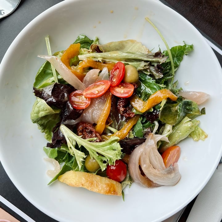 photo of WINE CONNECTION BISTRO (HILLV2) Garden Salad shared by @joanthevegan on  06 Jul 2022 - review