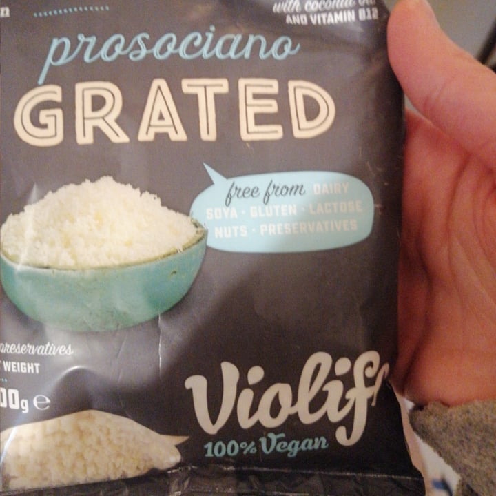 review photo of Violife Prosciano Grattugiato shared by @terraviola on 13 May 2022 - review