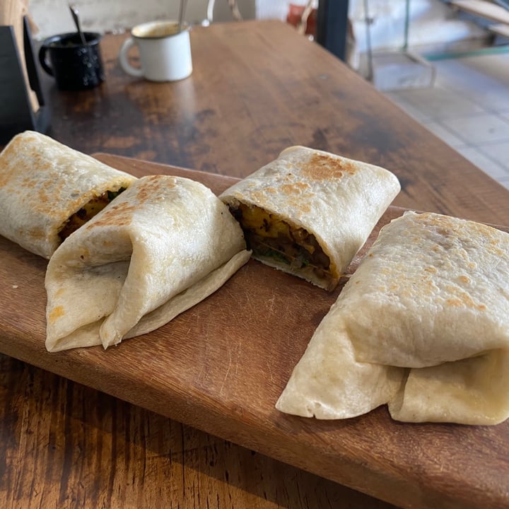 photo of Mesa Verde Burritos de Lentejas shared by @unidad-animal on  22 Aug 2020 - review