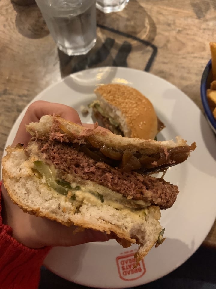 photo of Bread Meats Bread Vegan Cheeseburger shared by @plantbasedkat on  06 Dec 2019 - review