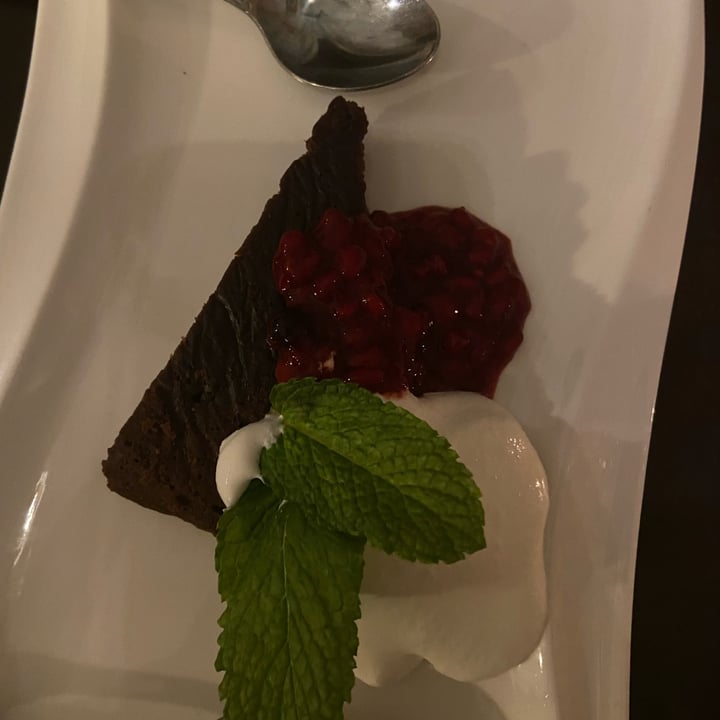 photo of Verte Chocolate Cake shared by @theofabray on  21 Nov 2022 - review