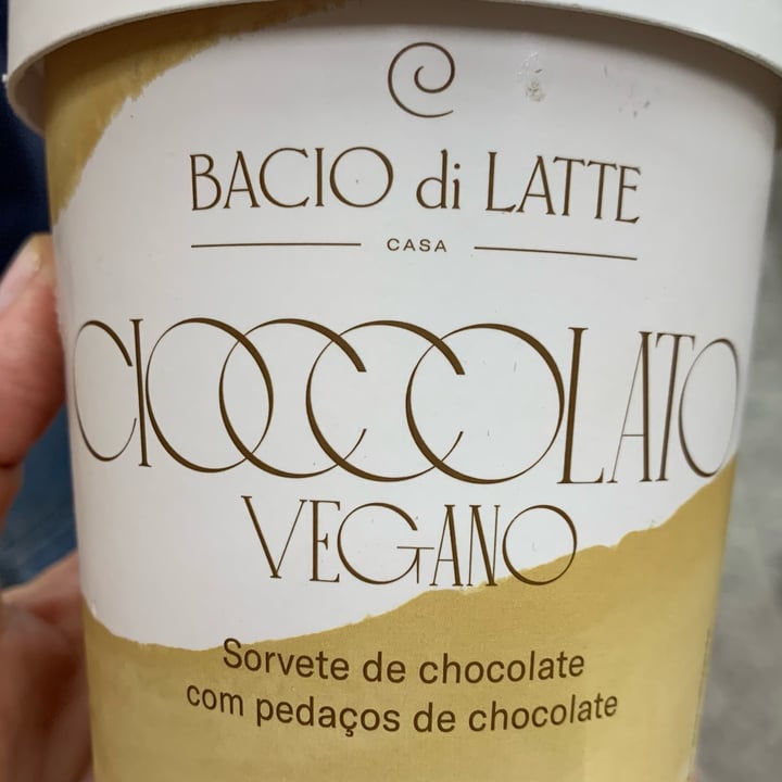 photo of Bacio di latte Sorvete CIOCCOLATO VEGANO shared by @janeluck64 on  02 Oct 2022 - review